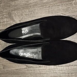 Vero Cuoio Signature‎ Black Loafers 9.5